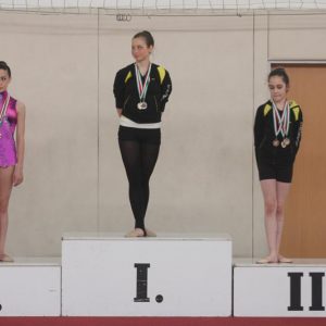 Serdülő B második szer