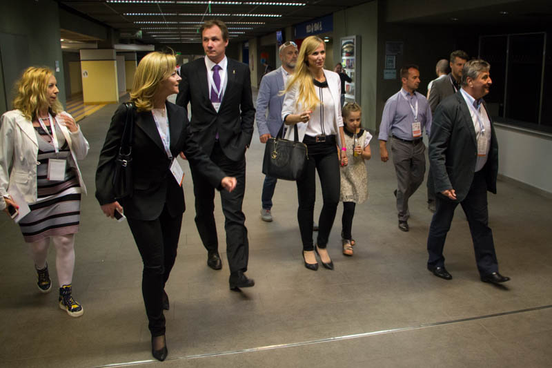 Dr. Szabó Tünde és Dr. Kulcsár Krisztián látogatása a ritmikus gimnasztika EB helyszínén