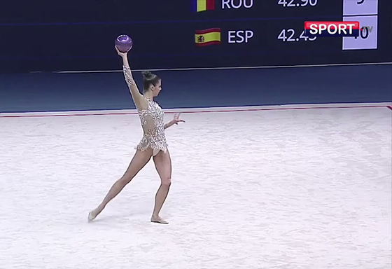 Pigniczki Fanni a a ritmikus gimnasztikázók taskenti Világkupáján