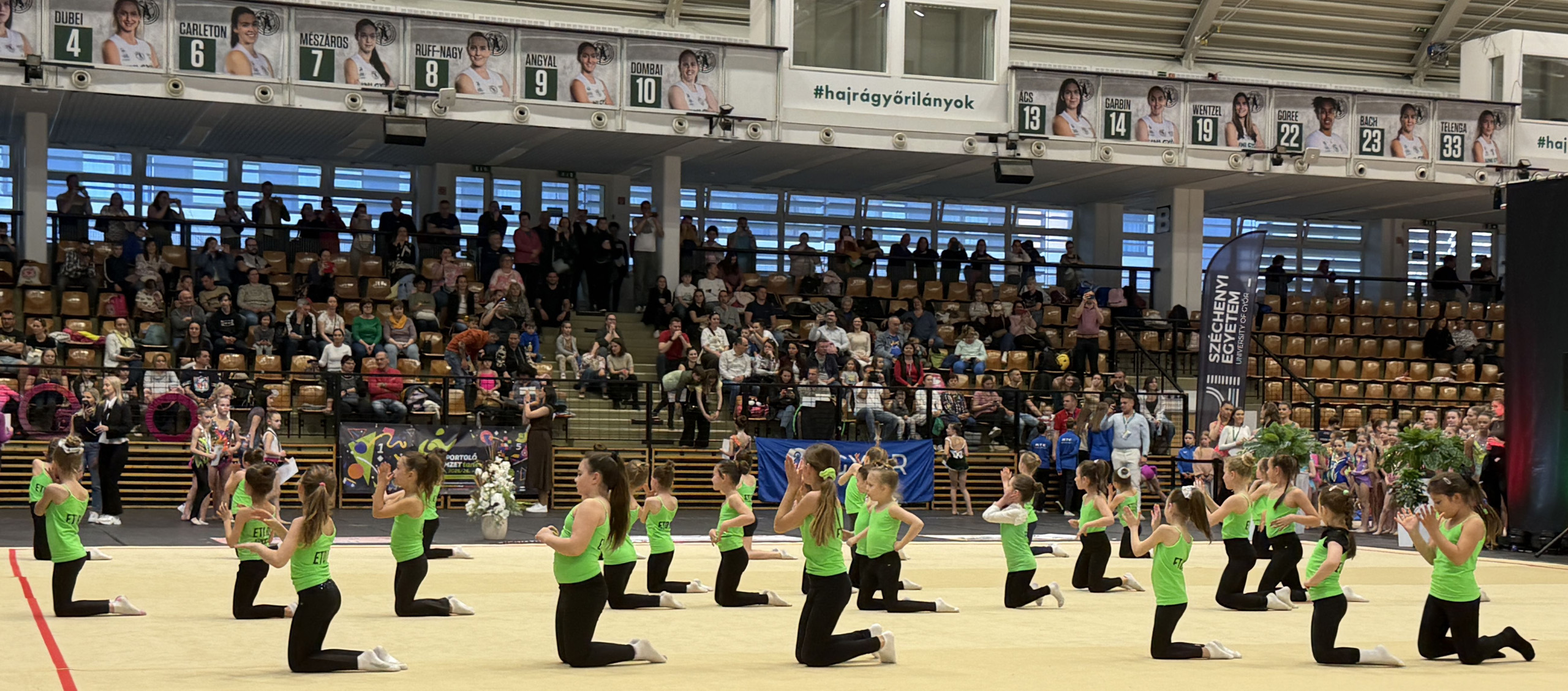 Azok is kipróbálhatták magukat, akik most ismerkednek a ritmikus gimnasztikával