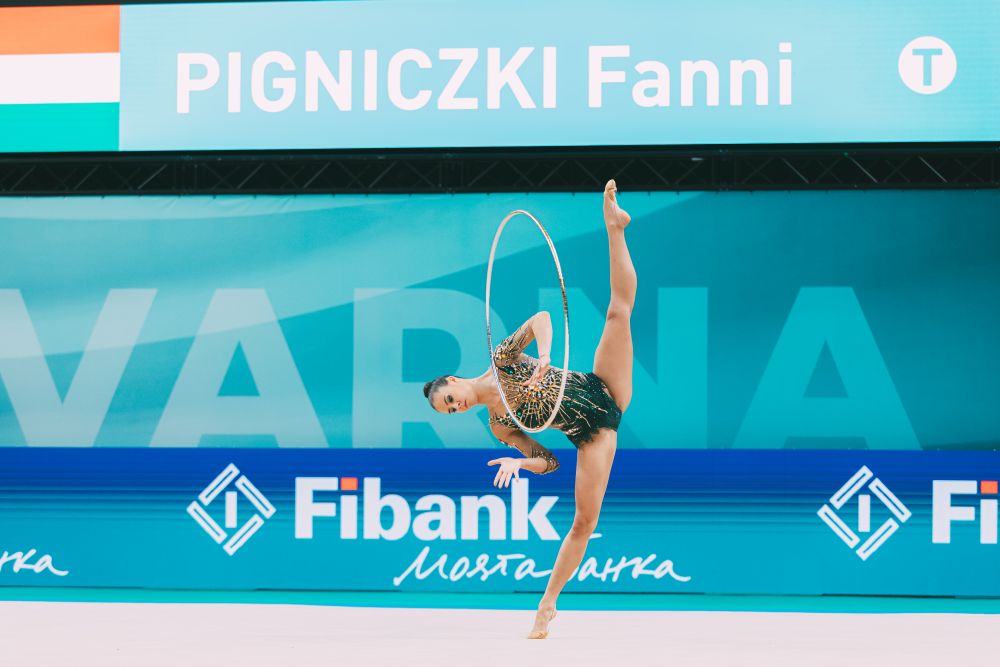 Pigniczki Fanni a Várnában zajló ritmikus gimnasztika Európa-bajnokságon - fotó: Viktoriia Popova